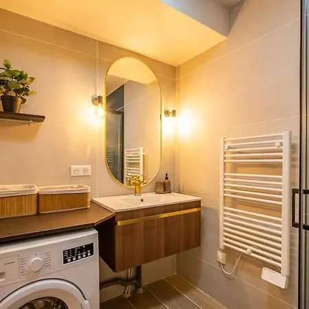 Le Rempart ~ Centre ~ Arrivee Autonome Apartment *